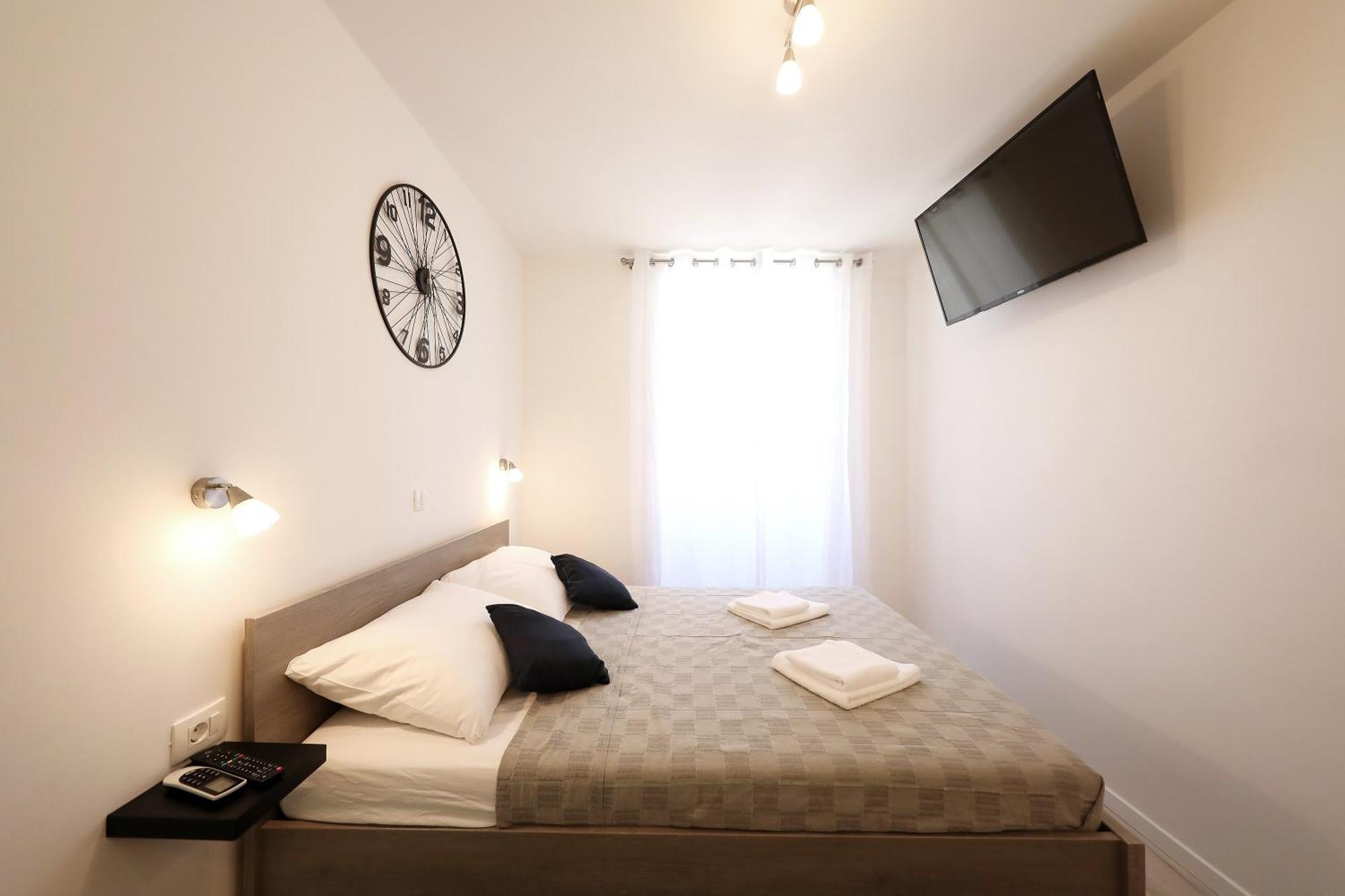 Piccola Pyrotima Apartman *
